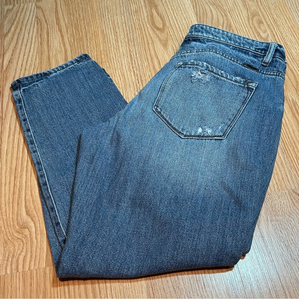 Kancan distressed destroyed cropped‎ jeans 29